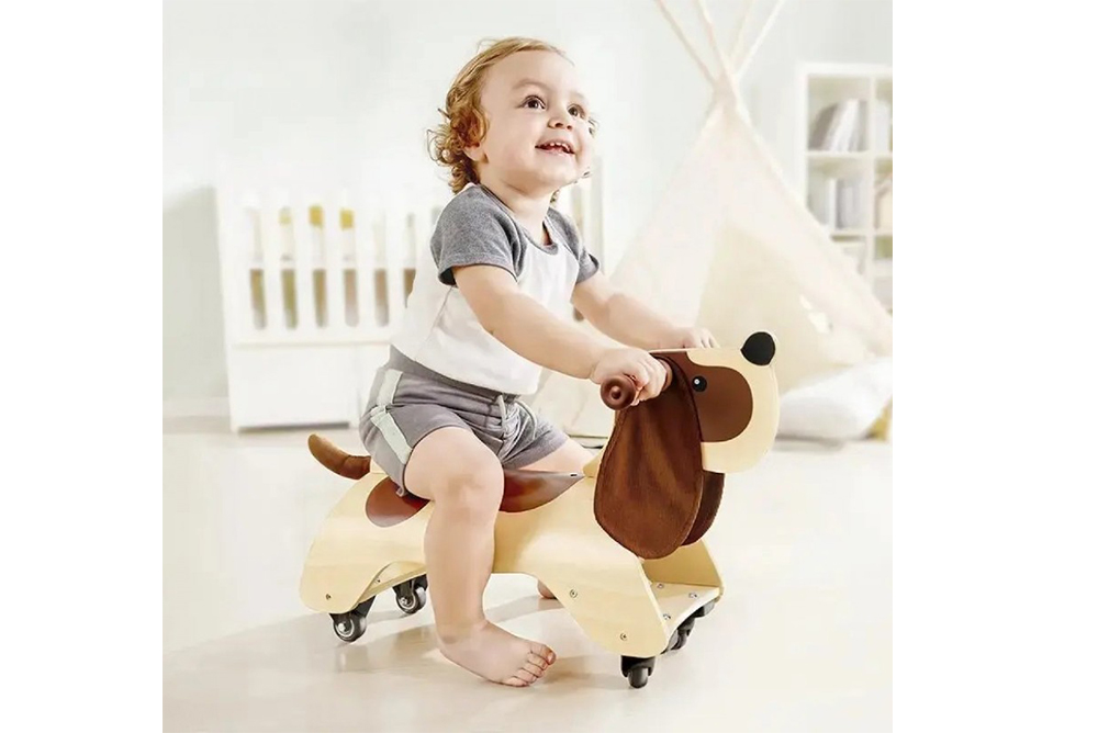 Hape 木製騎乘臘腸犬